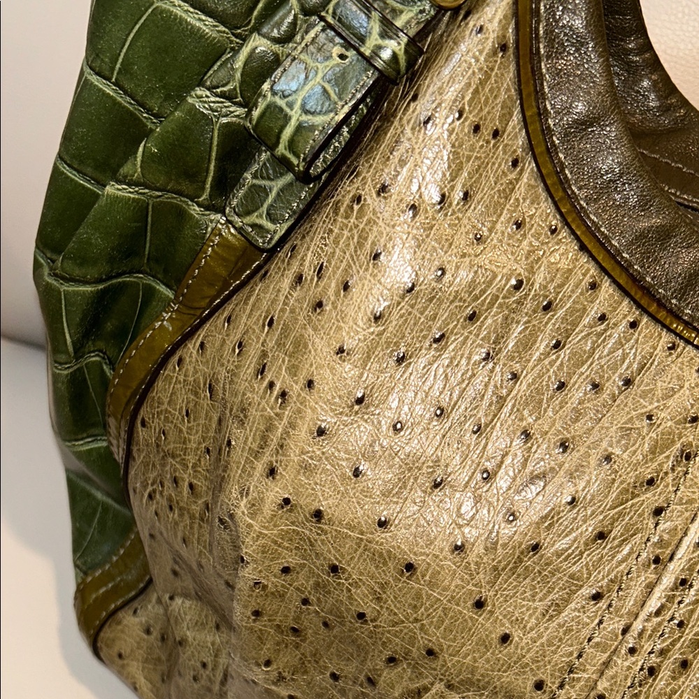 Coach Abigail Croc-Embossed Shoulder Bag - Picture 10 of 17